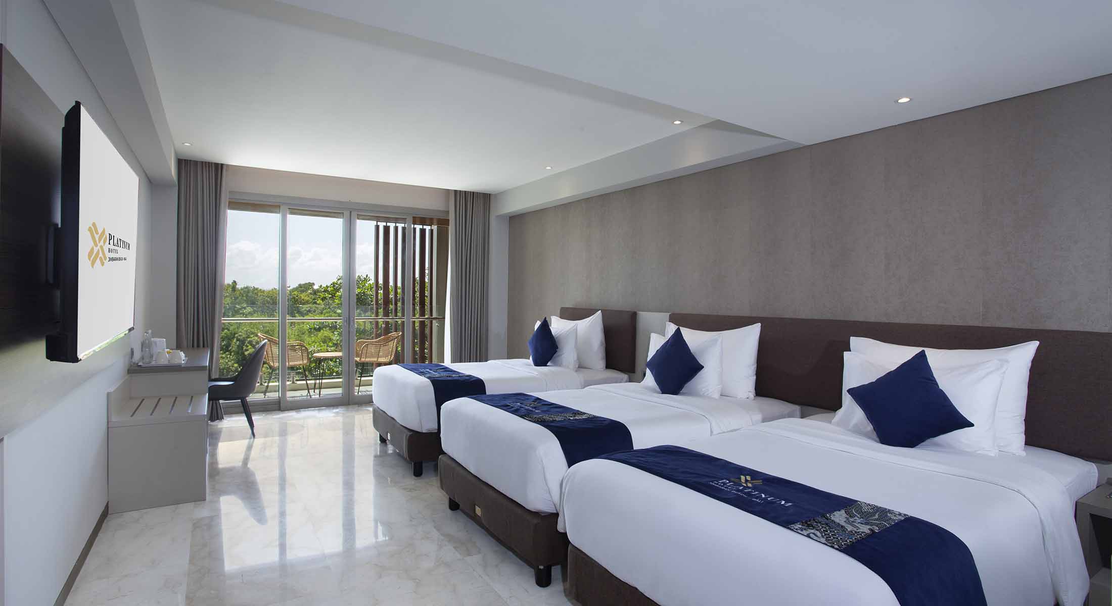 Deluxe Family Room